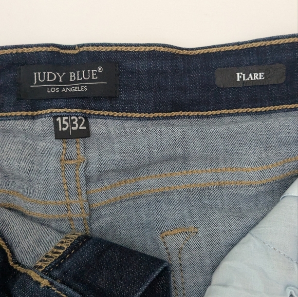 Judy Blue High-Rise Raw Hem Tall Flare Jeans Blue Denim Dark Wash Retro 15/32 - Picture 2 of 15